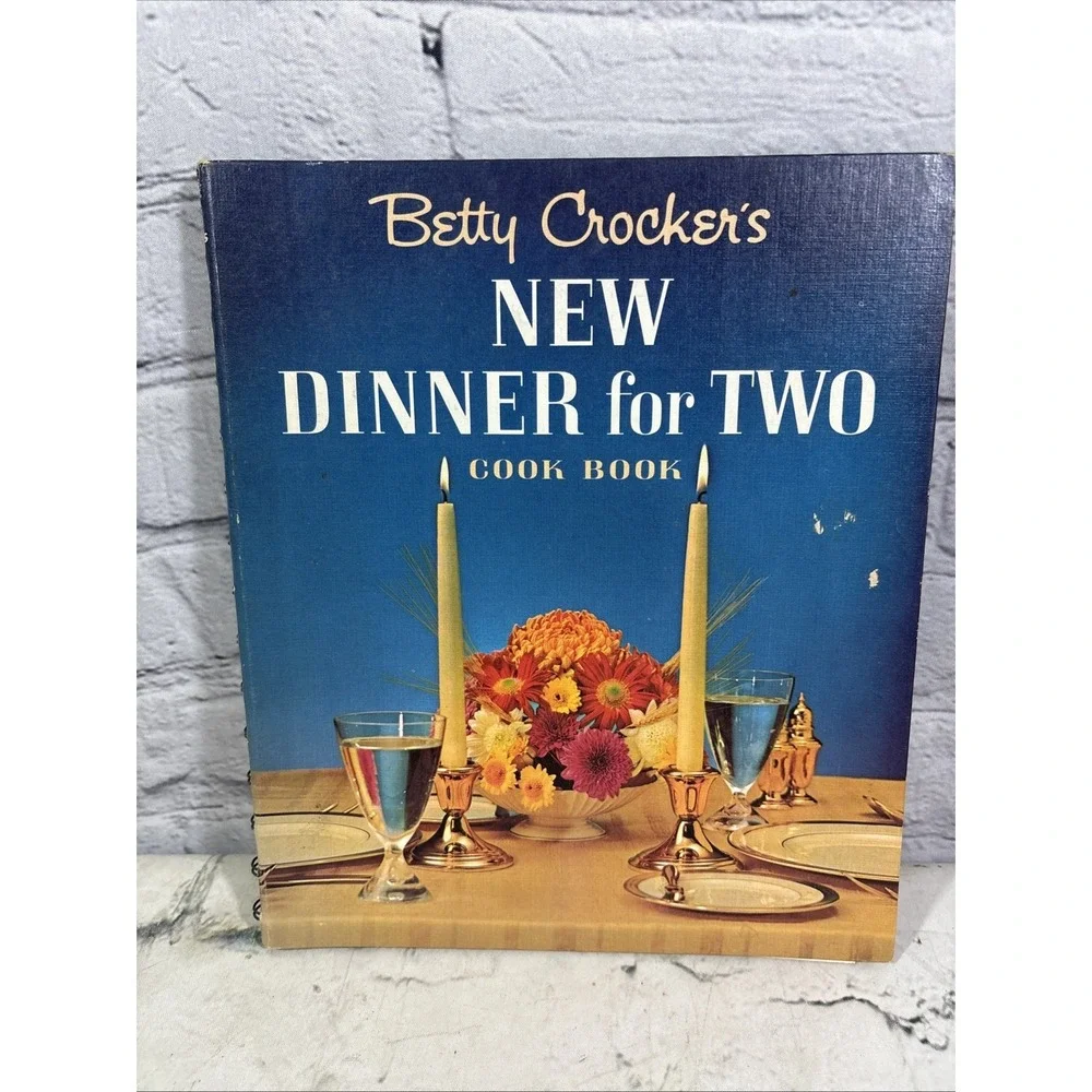 Vintage 1964 Betty Crocker's New Dinner for 2 Two Cookbook 1st Ed 5th printing